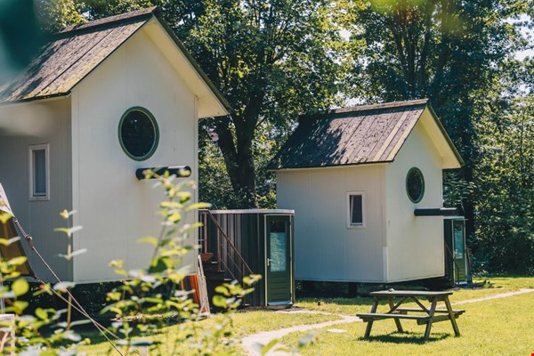 Slapen in een Vogelhuis? Hier kan het! Slapen in een Vogelhuis? Hier kan het!